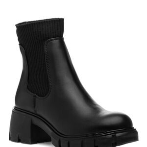 Steve Madden Hutch Black Chunky Ankle Boots